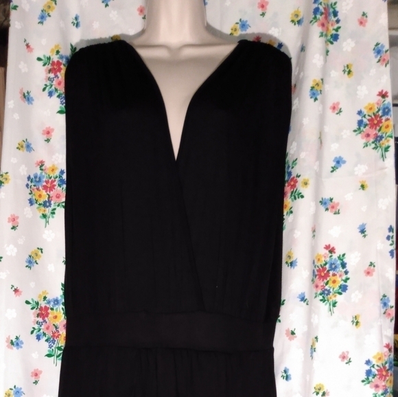 Love  & Chesley Ladies Dress, 1X, Black, Crossover V-Neck, NWT - Picture 1 of 12